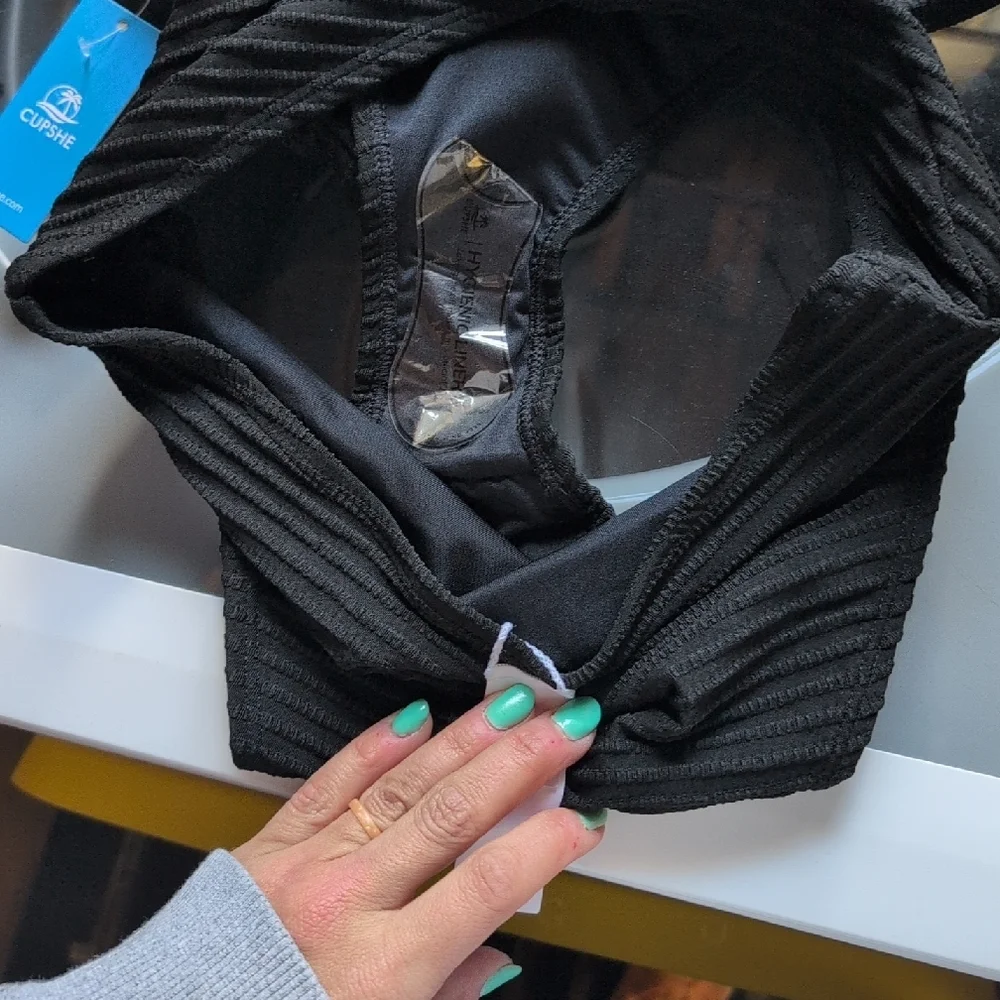 Black Ribbed Bikini Set - Picture 6 of 6